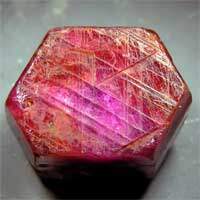 Pietra Rubino, rubini pietre preziose, corindone rosso il minerale del rubino.