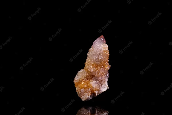 cristallo rosso di quarzo ematoide